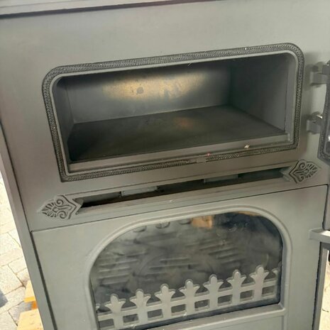 Tweedehands Buitenkachel Gietijzer Tanis met oven