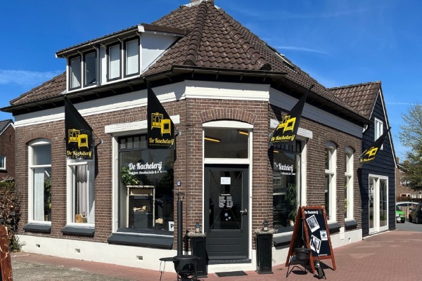 In onze kachelwinkel bij Elim kunt u ons uitgebreide assortiment zelf bewonderen. In onze kachelwinkel bij Elim kunt u ons uitgebreide assortiment zelf bewonderen.