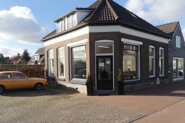 U vindt in onze kachelwinkel Hollandscheveld een ruim aanbod aan verschillende soorten kachels. U vindt in onze kachelwinkel Hollandscheveld een ruim aanbod aan verschillende soorten kachels.